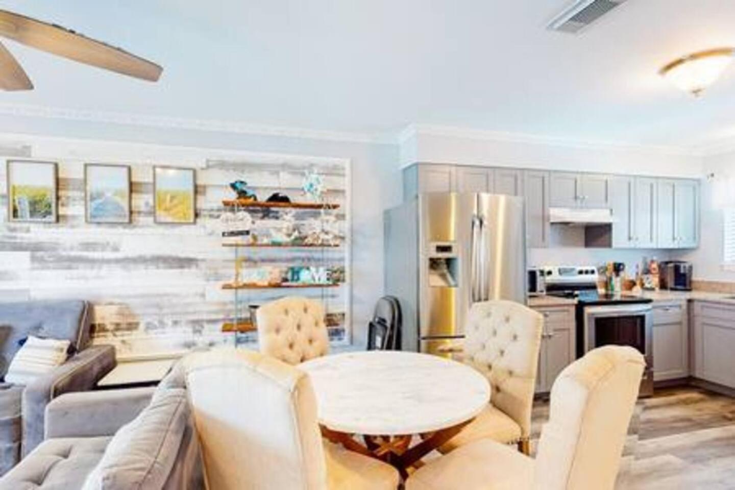2 Pools-smart Tvs-bbq-10mins To Hangout-balcony Apartment Gulf Shores